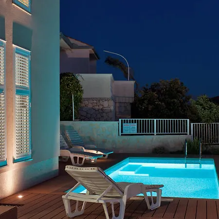 Apartament Gavran *
